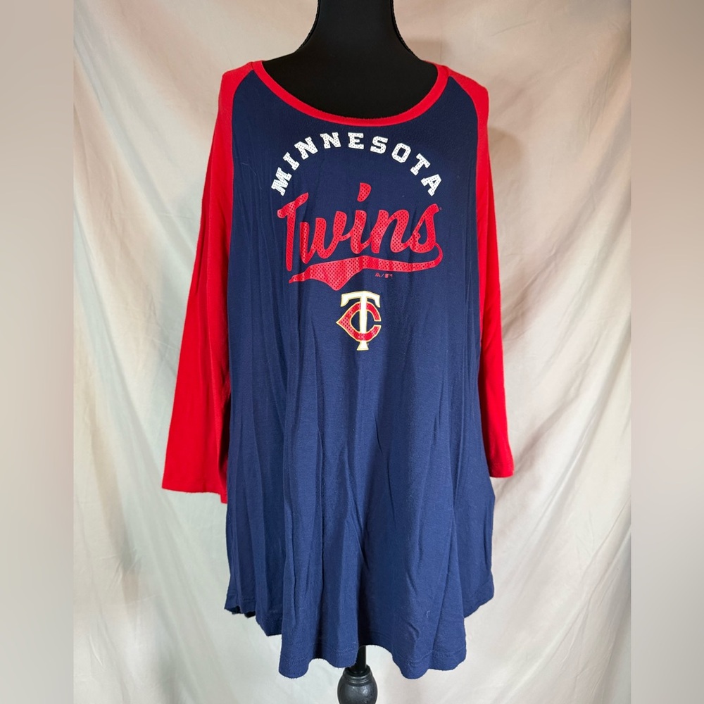 Majestic Women’s MLB Minnesota Twins Fan Fashion Shirt ❤️💙⚾️